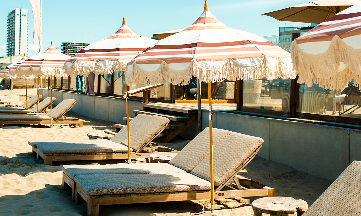Beachclub Far Out