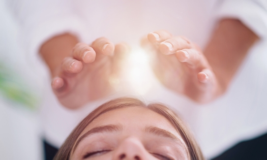 Stress release, helende hoofdmassage, familie-opstelling, EFT, reiki en meer (60 of 75 min)
