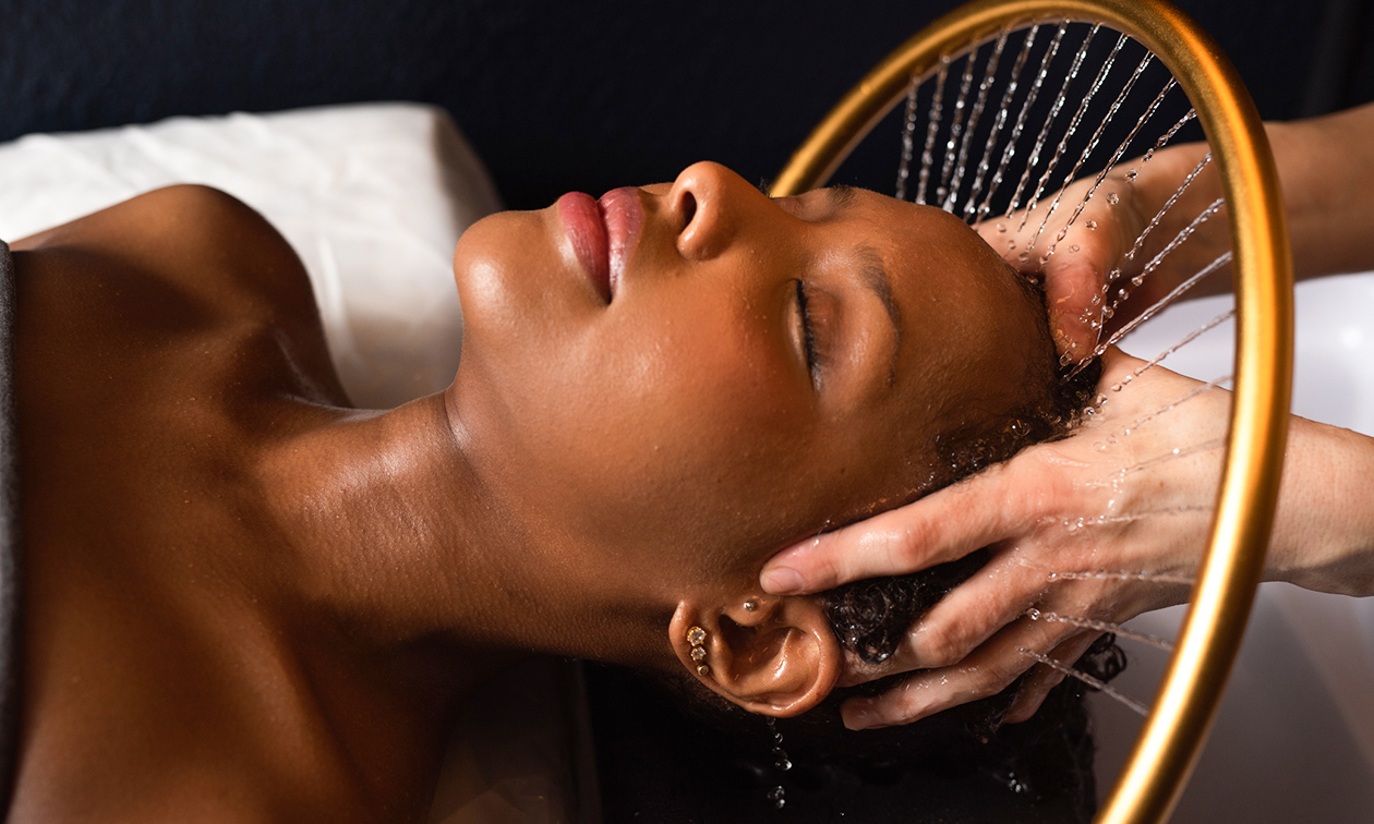 Japanese head spa + evt. brushing in de buurt van Brussel (1 of 2 personen)