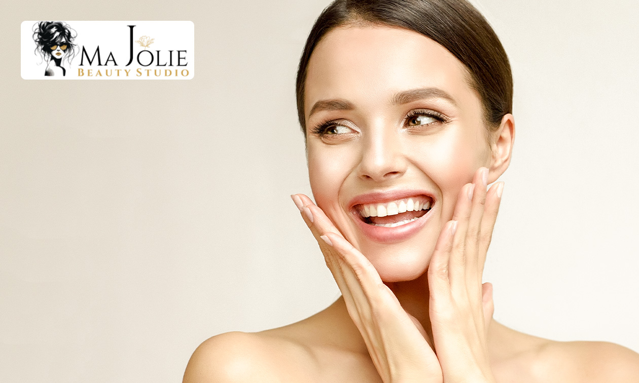 Gesichtsbehandlung, Microneedling, Aquafacial oder BB Glow