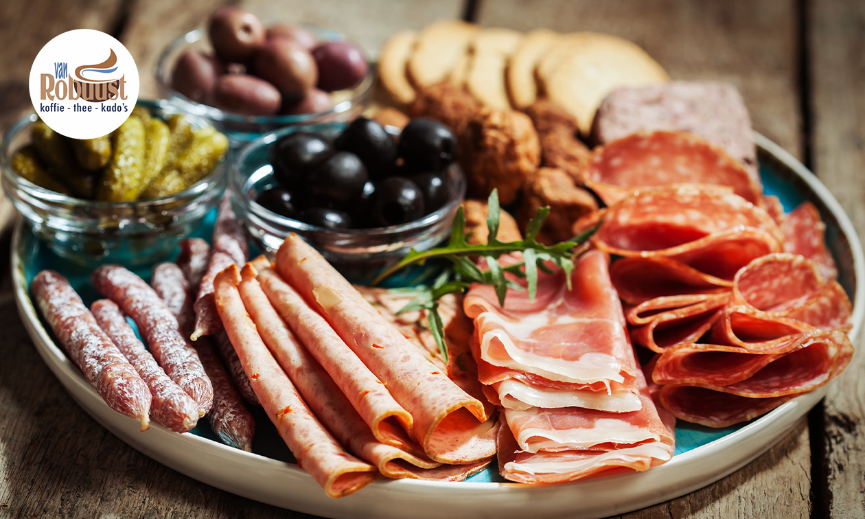 Boerenhapjesschaal (60 stuks) om af te halen bij Van Robuust