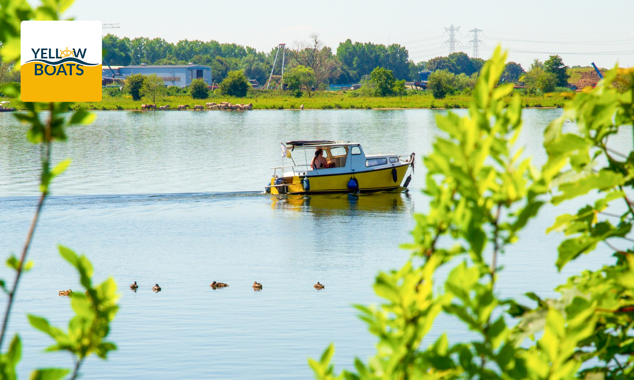 Huur motorboot Amber (max 5 pers.) voor dag- of avonddeel
